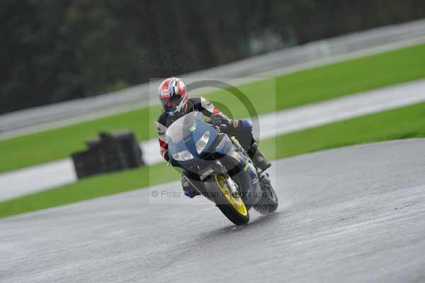 Motorcycle action photographs;Trackday digital images;event digital images;eventdigitalimages;no limits trackday;oulton park;oulton park circuit cheshire;oulton park photographs;peter wileman photography;trackday;trackday photos