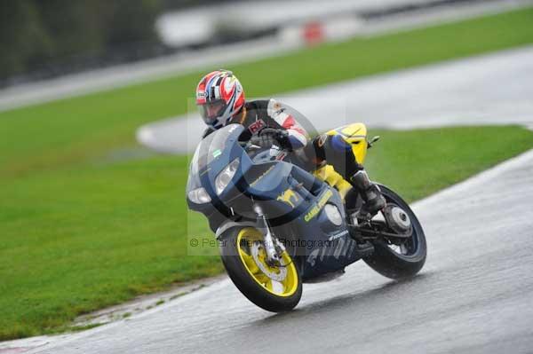 Motorcycle action photographs;Trackday digital images;event digital images;eventdigitalimages;no limits trackday;oulton park;oulton park circuit cheshire;oulton park photographs;peter wileman photography;trackday;trackday photos