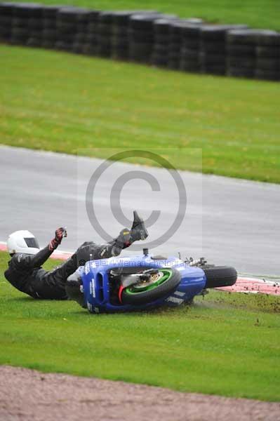 Motorcycle action photographs;Trackday digital images;event digital images;eventdigitalimages;no limits trackday;oulton park;oulton park circuit cheshire;oulton park photographs;peter wileman photography;trackday;trackday photos