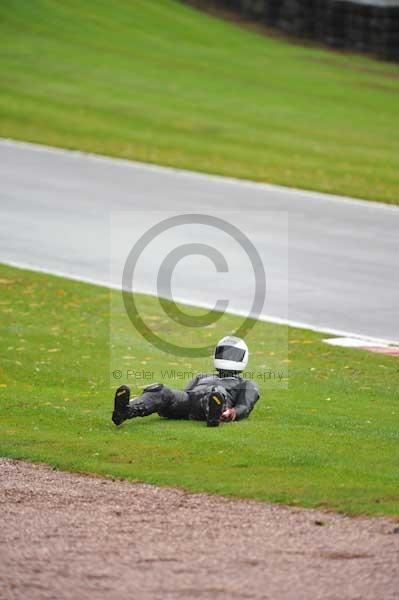 Motorcycle action photographs;Trackday digital images;event digital images;eventdigitalimages;no limits trackday;oulton park;oulton park circuit cheshire;oulton park photographs;peter wileman photography;trackday;trackday photos