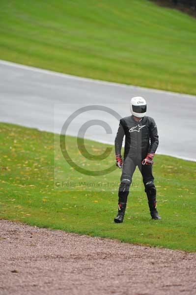 Motorcycle action photographs;Trackday digital images;event digital images;eventdigitalimages;no limits trackday;oulton park;oulton park circuit cheshire;oulton park photographs;peter wileman photography;trackday;trackday photos