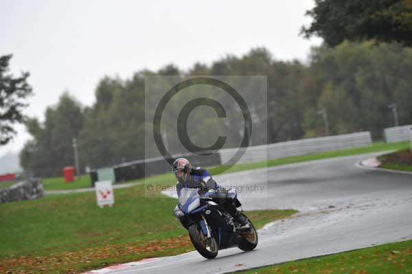 Motorcycle action photographs;Trackday digital images;event digital images;eventdigitalimages;no limits trackday;oulton park;oulton park circuit cheshire;oulton park photographs;peter wileman photography;trackday;trackday photos
