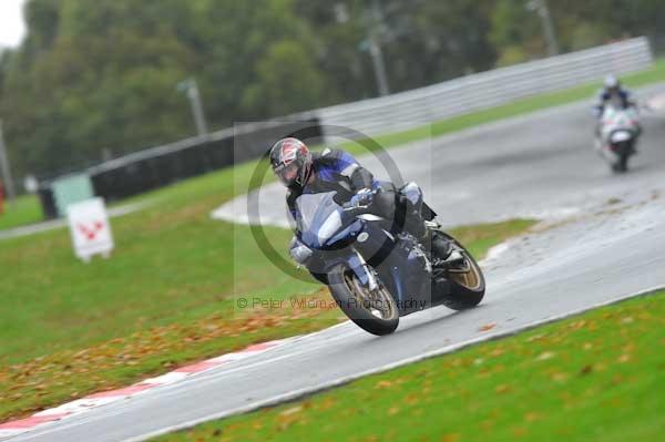 Motorcycle action photographs;Trackday digital images;event digital images;eventdigitalimages;no limits trackday;oulton park;oulton park circuit cheshire;oulton park photographs;peter wileman photography;trackday;trackday photos
