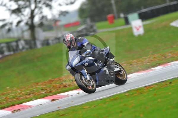 Motorcycle action photographs;Trackday digital images;event digital images;eventdigitalimages;no limits trackday;oulton park;oulton park circuit cheshire;oulton park photographs;peter wileman photography;trackday;trackday photos