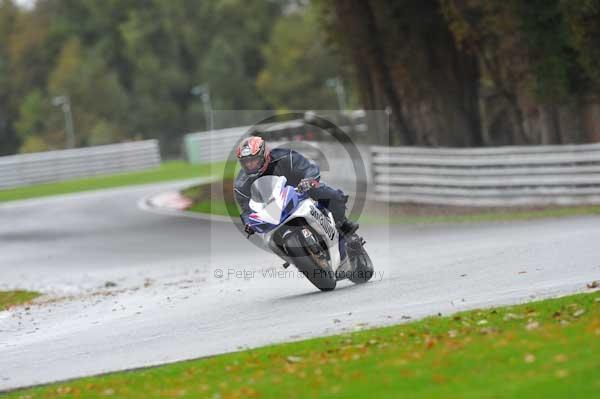Motorcycle action photographs;Trackday digital images;event digital images;eventdigitalimages;no limits trackday;oulton park;oulton park circuit cheshire;oulton park photographs;peter wileman photography;trackday;trackday photos