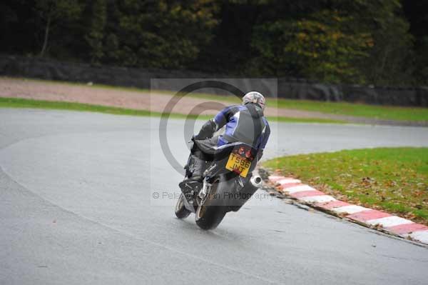 Motorcycle action photographs;Trackday digital images;event digital images;eventdigitalimages;no limits trackday;oulton park;oulton park circuit cheshire;oulton park photographs;peter wileman photography;trackday;trackday photos