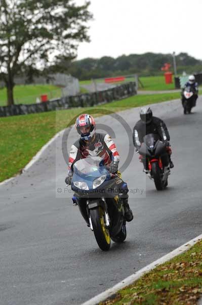 Motorcycle action photographs;Trackday digital images;event digital images;eventdigitalimages;no limits trackday;oulton park;oulton park circuit cheshire;oulton park photographs;peter wileman photography;trackday;trackday photos