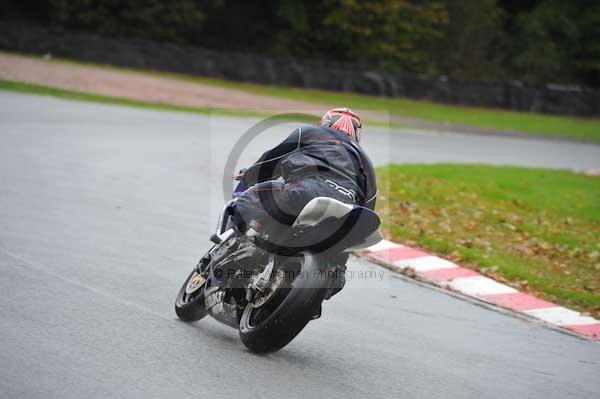 Motorcycle action photographs;Trackday digital images;event digital images;eventdigitalimages;no limits trackday;oulton park;oulton park circuit cheshire;oulton park photographs;peter wileman photography;trackday;trackday photos