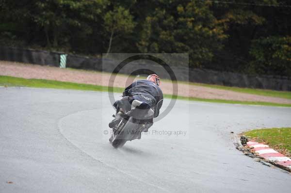 Motorcycle action photographs;Trackday digital images;event digital images;eventdigitalimages;no limits trackday;oulton park;oulton park circuit cheshire;oulton park photographs;peter wileman photography;trackday;trackday photos