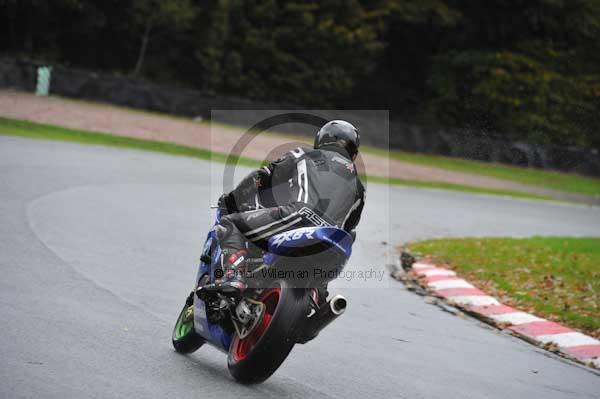 Motorcycle action photographs;Trackday digital images;event digital images;eventdigitalimages;no limits trackday;oulton park;oulton park circuit cheshire;oulton park photographs;peter wileman photography;trackday;trackday photos