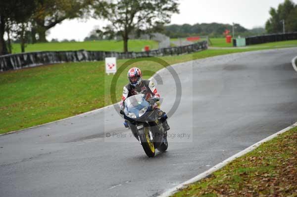 Motorcycle action photographs;Trackday digital images;event digital images;eventdigitalimages;no limits trackday;oulton park;oulton park circuit cheshire;oulton park photographs;peter wileman photography;trackday;trackday photos