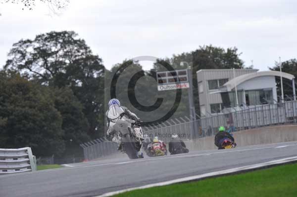 Motorcycle action photographs;Trackday digital images;event digital images;eventdigitalimages;no limits trackday;oulton park;oulton park circuit cheshire;oulton park photographs;peter wileman photography;trackday;trackday photos