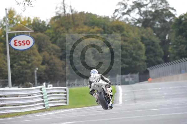 Motorcycle action photographs;Trackday digital images;event digital images;eventdigitalimages;no limits trackday;oulton park;oulton park circuit cheshire;oulton park photographs;peter wileman photography;trackday;trackday photos