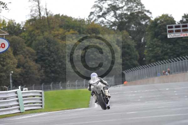 Motorcycle action photographs;Trackday digital images;event digital images;eventdigitalimages;no limits trackday;oulton park;oulton park circuit cheshire;oulton park photographs;peter wileman photography;trackday;trackday photos