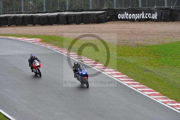 Motorcycle action photographs;Trackday digital images;event digital images;eventdigitalimages;no limits trackday;oulton park;oulton park circuit cheshire;oulton park photographs;peter wileman photography;trackday;trackday photos