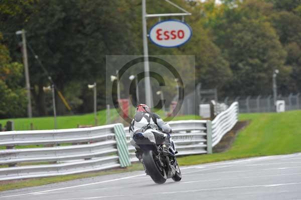 Motorcycle action photographs;Trackday digital images;event digital images;eventdigitalimages;no limits trackday;oulton park;oulton park circuit cheshire;oulton park photographs;peter wileman photography;trackday;trackday photos
