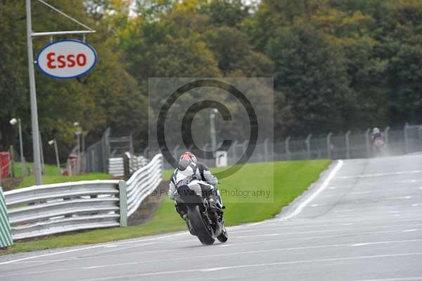 Motorcycle action photographs;Trackday digital images;event digital images;eventdigitalimages;no limits trackday;oulton park;oulton park circuit cheshire;oulton park photographs;peter wileman photography;trackday;trackday photos