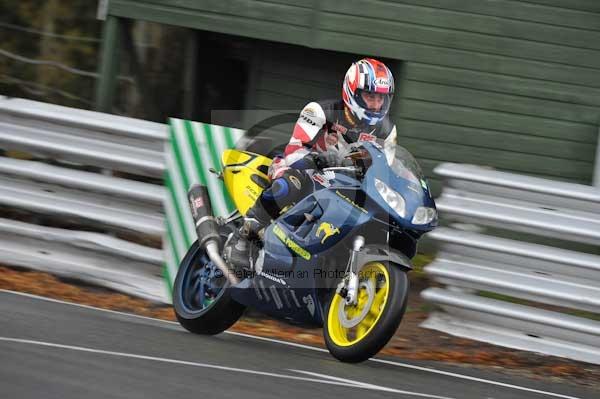 Motorcycle action photographs;Trackday digital images;event digital images;eventdigitalimages;no limits trackday;oulton park;oulton park circuit cheshire;oulton park photographs;peter wileman photography;trackday;trackday photos