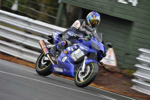 Motorcycle action photographs;Trackday digital images;event digital images;eventdigitalimages;no limits trackday;oulton park;oulton park circuit cheshire;oulton park photographs;peter wileman photography;trackday;trackday photos
