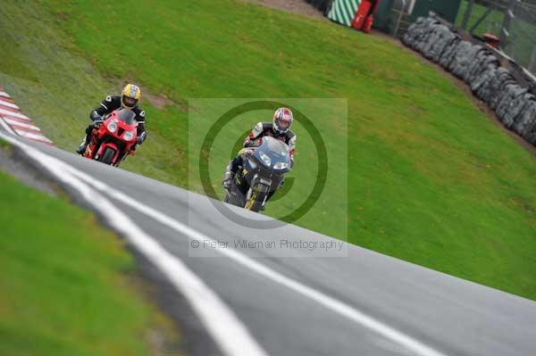 Motorcycle action photographs;Trackday digital images;event digital images;eventdigitalimages;no limits trackday;oulton park;oulton park circuit cheshire;oulton park photographs;peter wileman photography;trackday;trackday photos
