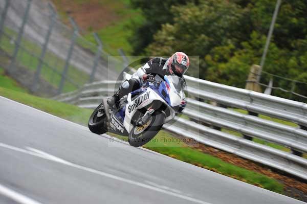 Motorcycle action photographs;Trackday digital images;event digital images;eventdigitalimages;no limits trackday;oulton park;oulton park circuit cheshire;oulton park photographs;peter wileman photography;trackday;trackday photos