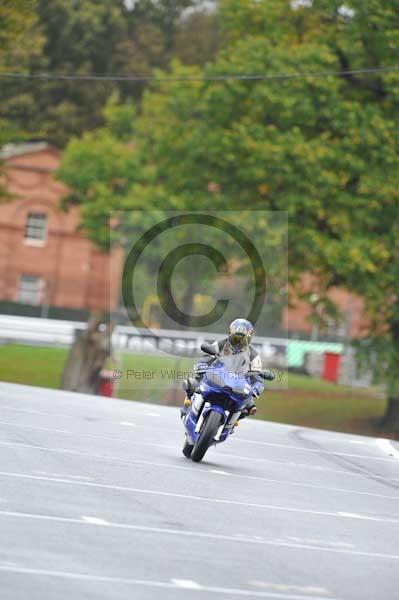 Motorcycle action photographs;Trackday digital images;event digital images;eventdigitalimages;no limits trackday;oulton park;oulton park circuit cheshire;oulton park photographs;peter wileman photography;trackday;trackday photos