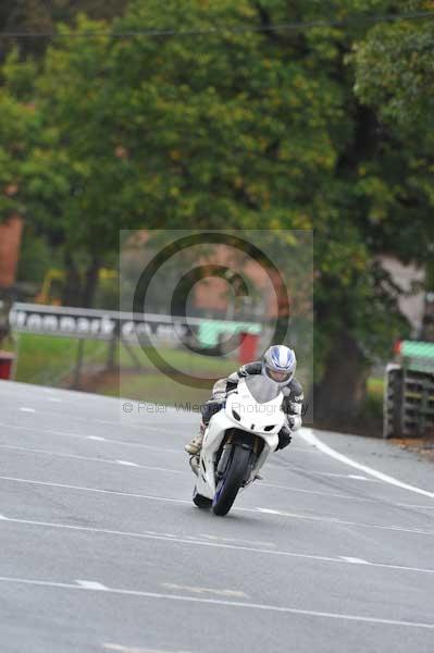 Motorcycle action photographs;Trackday digital images;event digital images;eventdigitalimages;no limits trackday;oulton park;oulton park circuit cheshire;oulton park photographs;peter wileman photography;trackday;trackday photos