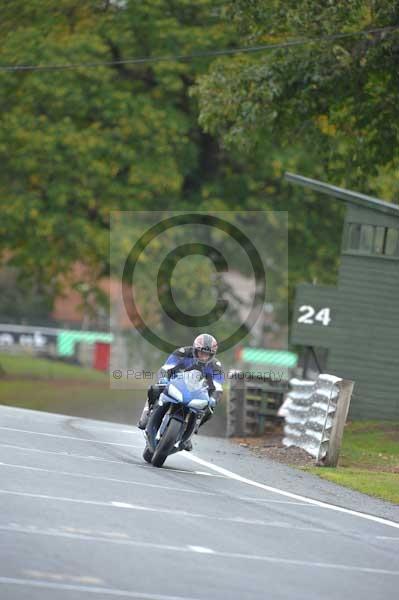 Motorcycle action photographs;Trackday digital images;event digital images;eventdigitalimages;no limits trackday;oulton park;oulton park circuit cheshire;oulton park photographs;peter wileman photography;trackday;trackday photos