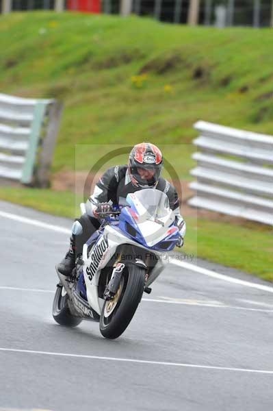 Motorcycle action photographs;Trackday digital images;event digital images;eventdigitalimages;no limits trackday;oulton park;oulton park circuit cheshire;oulton park photographs;peter wileman photography;trackday;trackday photos