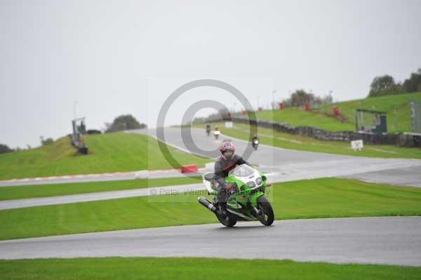 Motorcycle action photographs;Trackday digital images;event digital images;eventdigitalimages;no limits trackday;oulton park;oulton park circuit cheshire;oulton park photographs;peter wileman photography;trackday;trackday photos