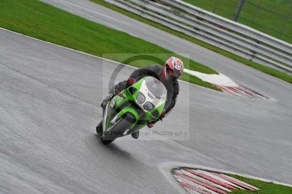 Motorcycle action photographs;Trackday digital images;event digital images;eventdigitalimages;no limits trackday;oulton park;oulton park circuit cheshire;oulton park photographs;peter wileman photography;trackday;trackday photos