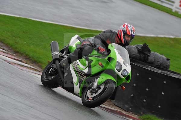 Motorcycle action photographs;Trackday digital images;event digital images;eventdigitalimages;no limits trackday;oulton park;oulton park circuit cheshire;oulton park photographs;peter wileman photography;trackday;trackday photos