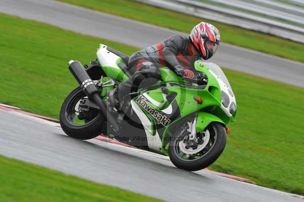Motorcycle action photographs;Trackday digital images;event digital images;eventdigitalimages;no limits trackday;oulton park;oulton park circuit cheshire;oulton park photographs;peter wileman photography;trackday;trackday photos
