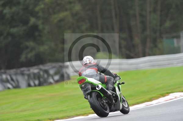 Motorcycle action photographs;Trackday digital images;event digital images;eventdigitalimages;no limits trackday;oulton park;oulton park circuit cheshire;oulton park photographs;peter wileman photography;trackday;trackday photos