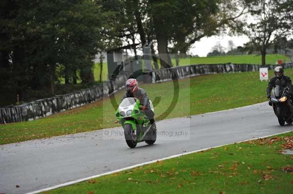 Motorcycle action photographs;Trackday digital images;event digital images;eventdigitalimages;no limits trackday;oulton park;oulton park circuit cheshire;oulton park photographs;peter wileman photography;trackday;trackday photos