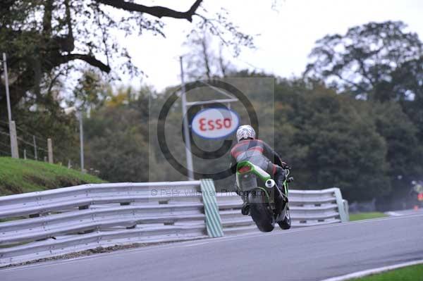 Motorcycle action photographs;Trackday digital images;event digital images;eventdigitalimages;no limits trackday;oulton park;oulton park circuit cheshire;oulton park photographs;peter wileman photography;trackday;trackday photos