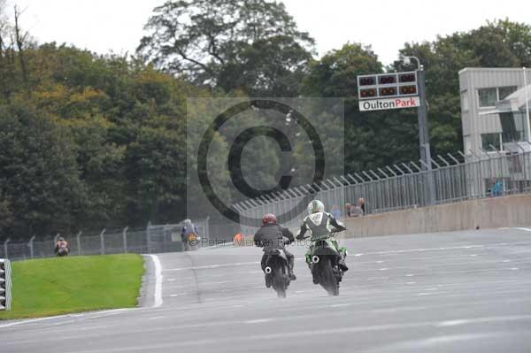 Motorcycle action photographs;Trackday digital images;event digital images;eventdigitalimages;no limits trackday;oulton park;oulton park circuit cheshire;oulton park photographs;peter wileman photography;trackday;trackday photos