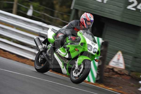 Motorcycle action photographs;Trackday digital images;event digital images;eventdigitalimages;no limits trackday;oulton park;oulton park circuit cheshire;oulton park photographs;peter wileman photography;trackday;trackday photos