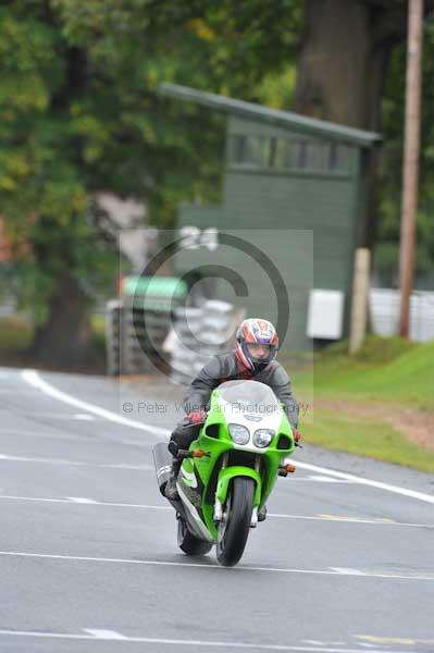 Motorcycle action photographs;Trackday digital images;event digital images;eventdigitalimages;no limits trackday;oulton park;oulton park circuit cheshire;oulton park photographs;peter wileman photography;trackday;trackday photos