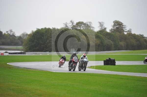 Motorcycle action photographs;Trackday digital images;event digital images;eventdigitalimages;no limits trackday;oulton park;oulton park circuit cheshire;oulton park photographs;peter wileman photography;trackday;trackday photos