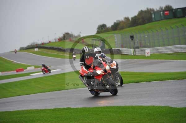 Motorcycle action photographs;Trackday digital images;event digital images;eventdigitalimages;no limits trackday;oulton park;oulton park circuit cheshire;oulton park photographs;peter wileman photography;trackday;trackday photos