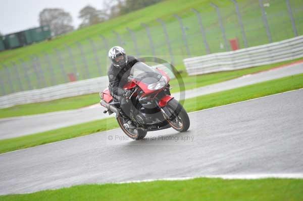 Motorcycle action photographs;Trackday digital images;event digital images;eventdigitalimages;no limits trackday;oulton park;oulton park circuit cheshire;oulton park photographs;peter wileman photography;trackday;trackday photos