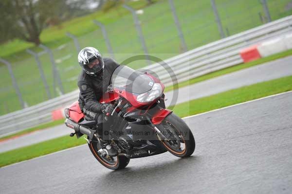 Motorcycle action photographs;Trackday digital images;event digital images;eventdigitalimages;no limits trackday;oulton park;oulton park circuit cheshire;oulton park photographs;peter wileman photography;trackday;trackday photos