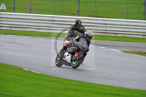 Motorcycle action photographs;Trackday digital images;event digital images;eventdigitalimages;no limits trackday;oulton park;oulton park circuit cheshire;oulton park photographs;peter wileman photography;trackday;trackday photos