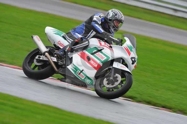 Motorcycle action photographs;Trackday digital images;event digital images;eventdigitalimages;no limits trackday;oulton park;oulton park circuit cheshire;oulton park photographs;peter wileman photography;trackday;trackday photos