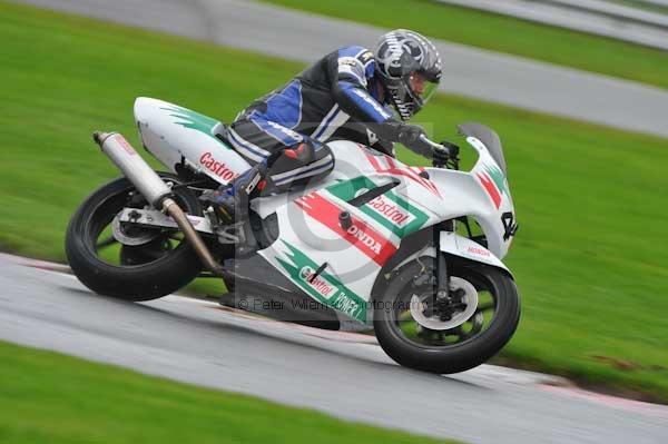 Motorcycle action photographs;Trackday digital images;event digital images;eventdigitalimages;no limits trackday;oulton park;oulton park circuit cheshire;oulton park photographs;peter wileman photography;trackday;trackday photos