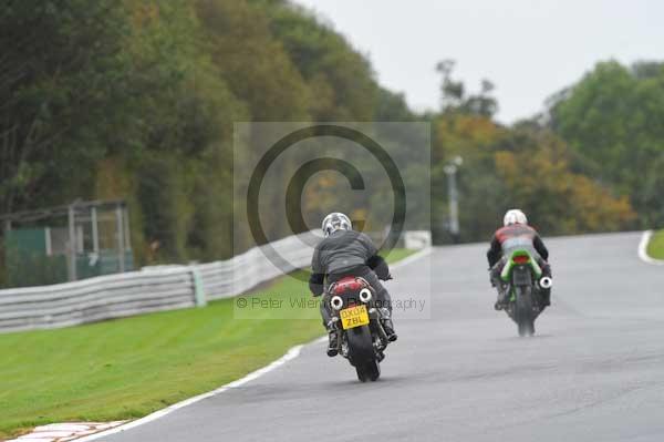 Motorcycle action photographs;Trackday digital images;event digital images;eventdigitalimages;no limits trackday;oulton park;oulton park circuit cheshire;oulton park photographs;peter wileman photography;trackday;trackday photos
