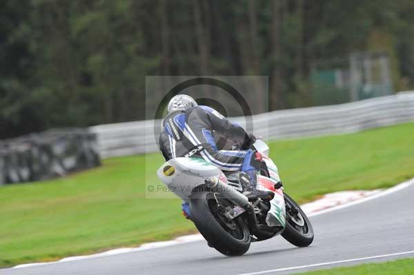 Motorcycle action photographs;Trackday digital images;event digital images;eventdigitalimages;no limits trackday;oulton park;oulton park circuit cheshire;oulton park photographs;peter wileman photography;trackday;trackday photos
