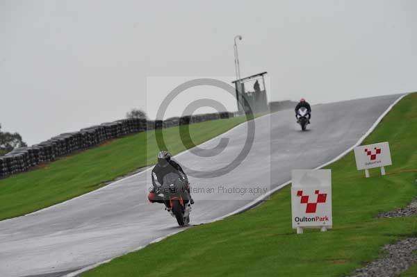 Motorcycle action photographs;Trackday digital images;event digital images;eventdigitalimages;no limits trackday;oulton park;oulton park circuit cheshire;oulton park photographs;peter wileman photography;trackday;trackday photos