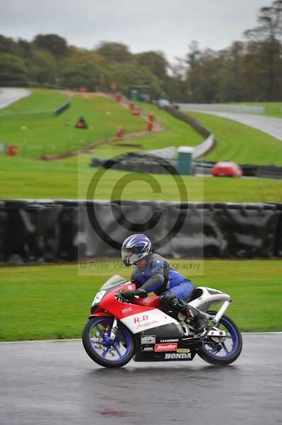Motorcycle action photographs;Trackday digital images;event digital images;eventdigitalimages;no limits trackday;oulton park;oulton park circuit cheshire;oulton park photographs;peter wileman photography;trackday;trackday photos